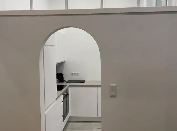 100m2 Naehe 1010 Апартаменти *