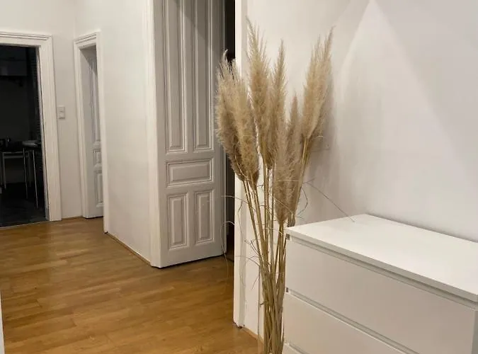100m2 Naehe 1010 * Відень