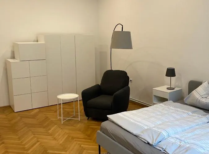 Апартаменти 100m2 Naehe 1010 Відень